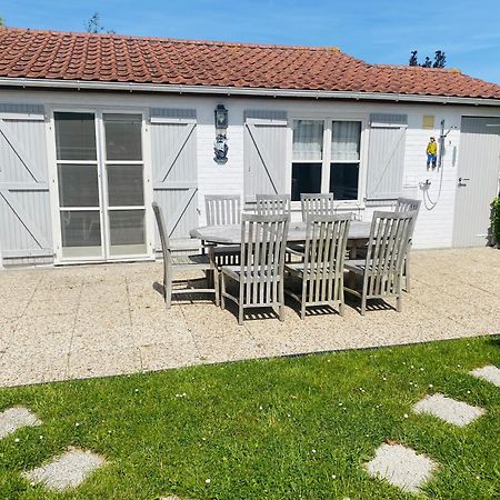 Zeepark Zeewind Hotel Bredene Bagian luar foto