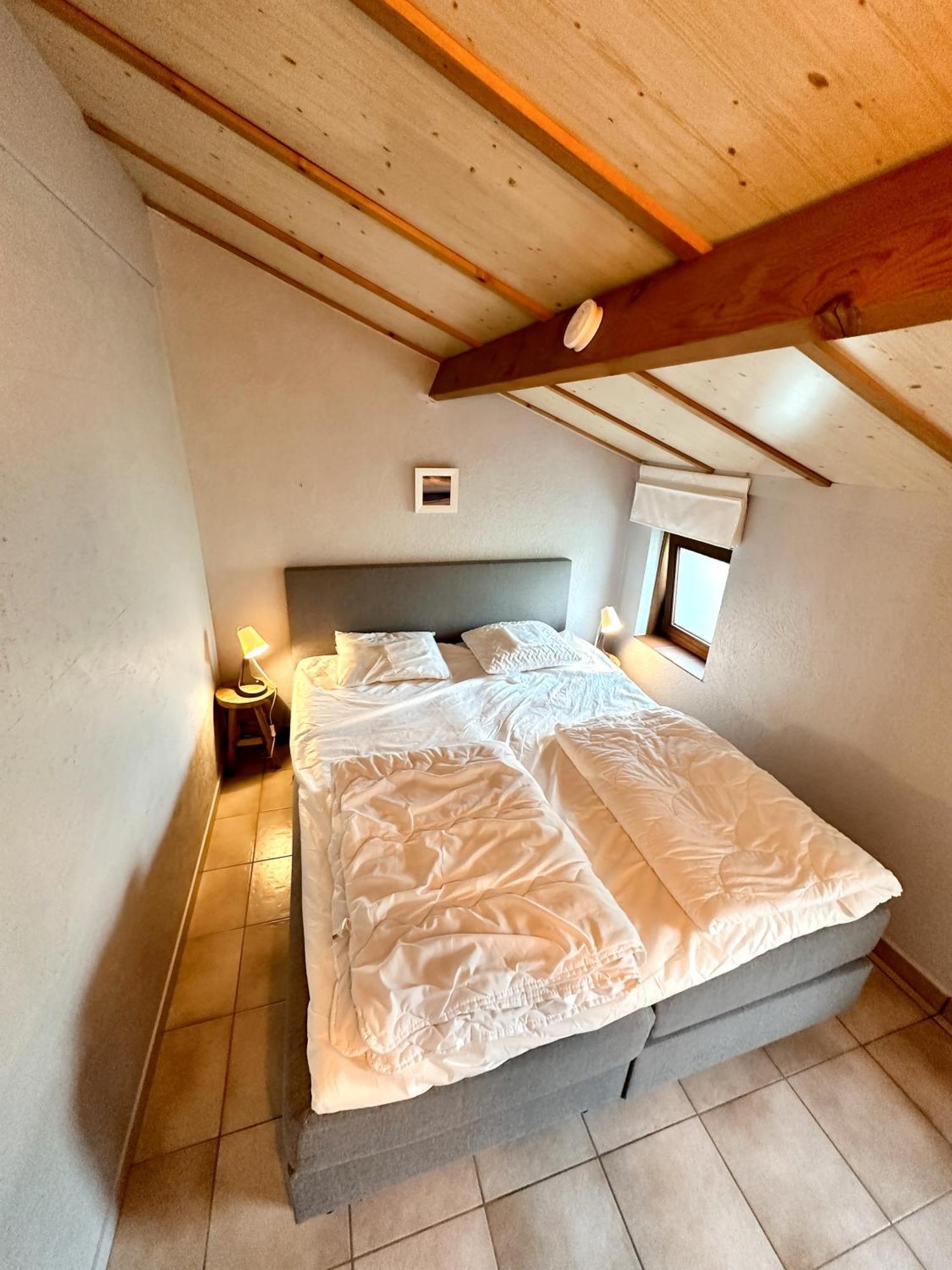 Zeepark Zeewind Hotel Bredene Bagian luar foto