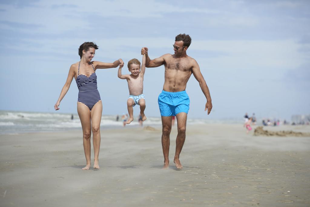 Zeepark Zeewind Hotel Bredene Bagian luar foto