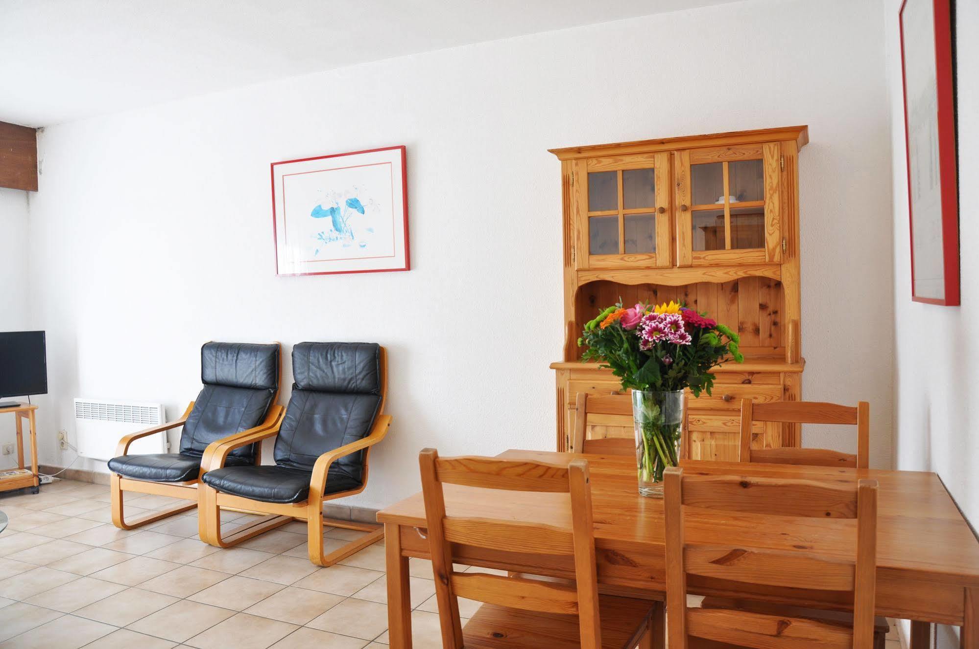 Zeepark Zeewind Hotel Bredene Bagian luar foto