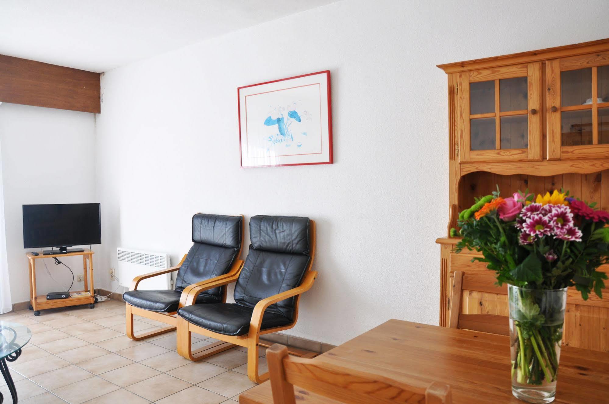 Zeepark Zeewind Hotel Bredene Bagian luar foto
